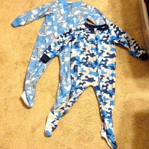 💚3/$20💚Boys 24 month sleepers 2 pk